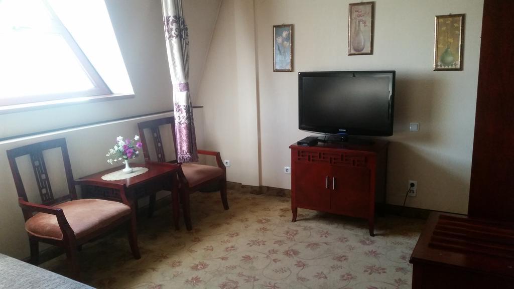 Motel Dhs - Chinese Restaurant Дева Экстерьер фото