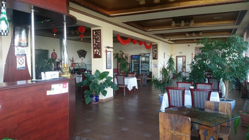 Motel Dhs - Chinese Restaurant Дева Экстерьер фото
